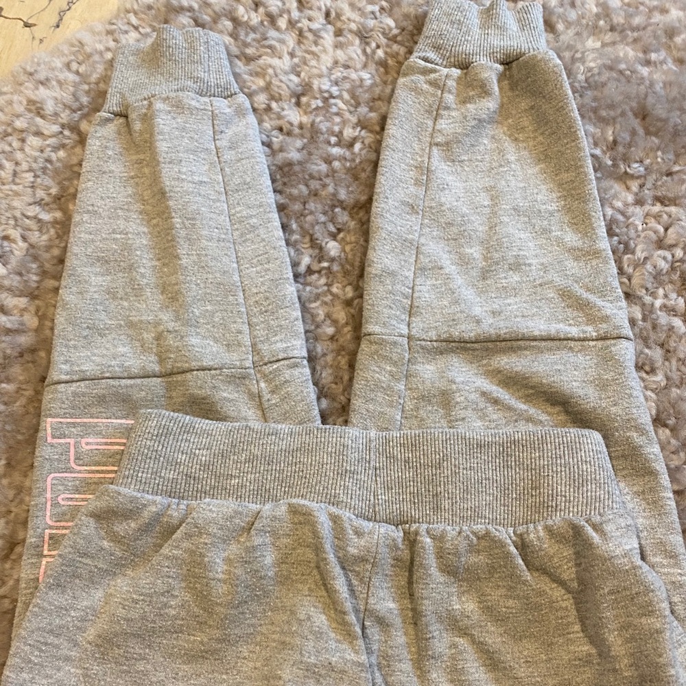 Puma Joggers - Picture 4 of 5